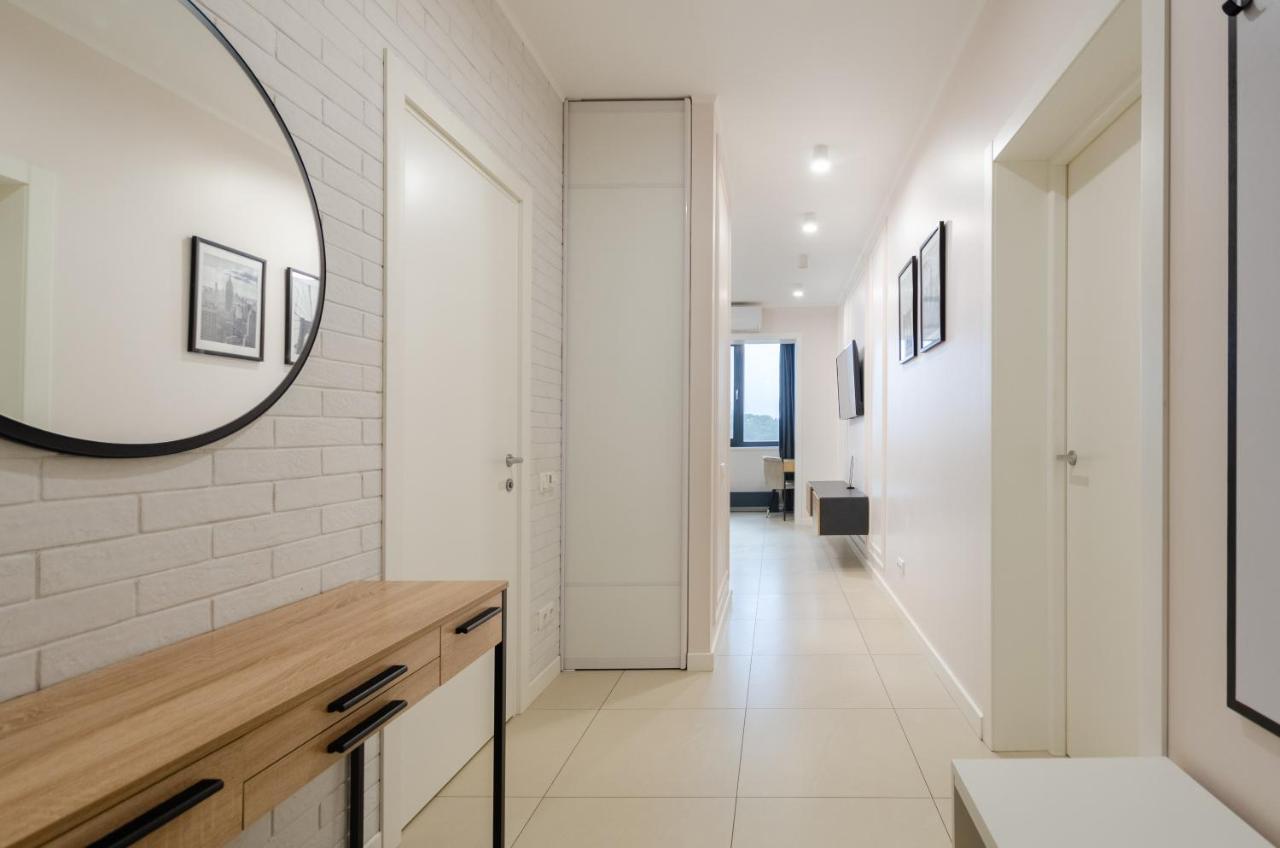 Petrovdom 13-141 In Rc New York Concept House With Bathroom Киев Екстериор снимка