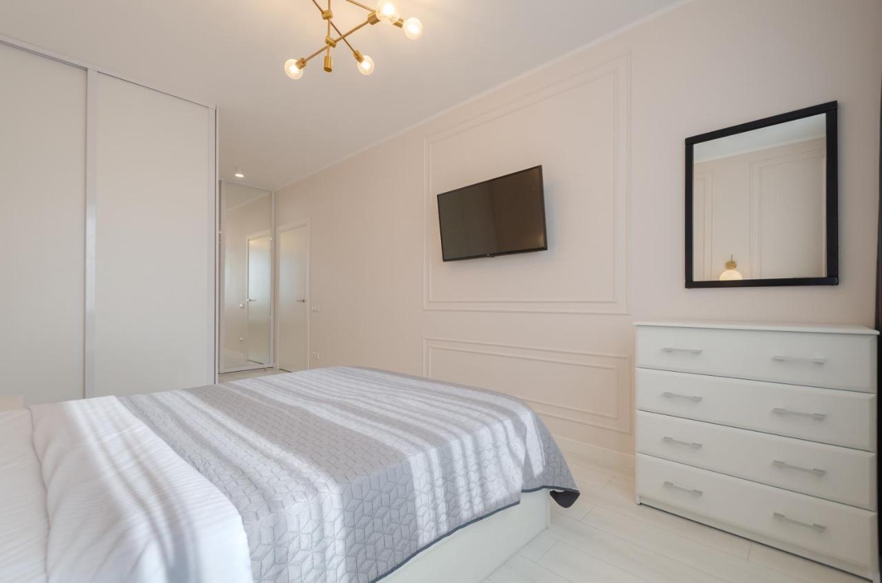Petrovdom 13-141 In Rc New York Concept House With Bathroom Киев Екстериор снимка